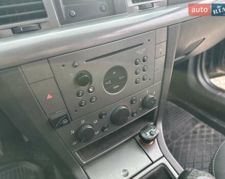 Черный Опель Вектра, объемом двигателя 1.8 л и пробегом 320 тыс. км за 2999 $, фото 33 на Automoto.ua