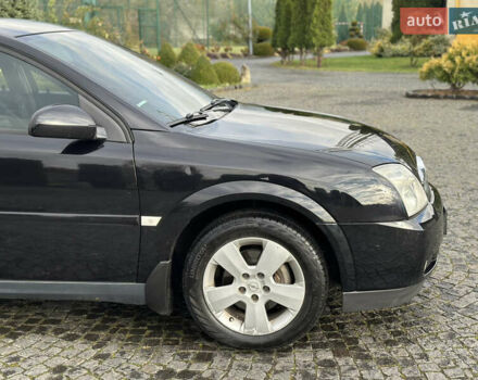 Черный Опель Вектра, объемом двигателя 1.8 л и пробегом 320 тыс. км за 2999 $, фото 3 на Automoto.ua