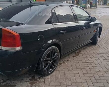 Черный Опель Вектра, объемом двигателя 2.2 л и пробегом 300 тыс. км за 3000 $, фото 2 на Automoto.ua