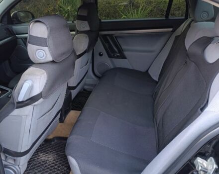 Черный Опель Вектра, объемом двигателя 2 л и пробегом 430 тыс. км за 3100 $, фото 6 на Automoto.ua