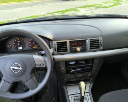 Черный Опель Вектра, объемом двигателя 2.2 л и пробегом 314 тыс. км за 3299 $, фото 11 на Automoto.ua