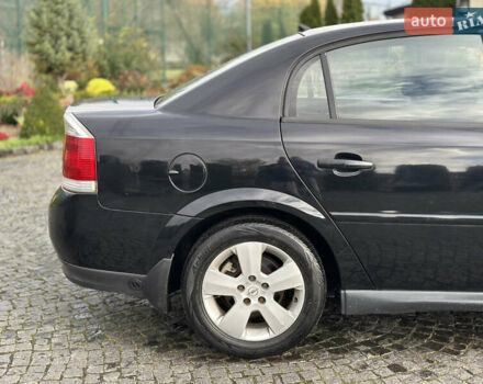 Черный Опель Вектра, объемом двигателя 1.8 л и пробегом 320 тыс. км за 2999 $, фото 5 на Automoto.ua