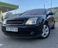 Черный Опель Вектра, объемом двигателя 2.2 л и пробегом 320 тыс. км за 5000 $, фото 1 на Automoto.ua