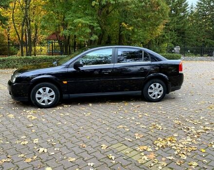 Чорний Опель Вектра, об'ємом двигуна 2.2 л та пробігом 300 тис. км за 4200 $, фото 3 на Automoto.ua