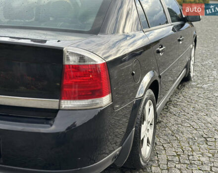 Черный Опель Вектра, объемом двигателя 1.8 л и пробегом 320 тыс. км за 2999 $, фото 7 на Automoto.ua