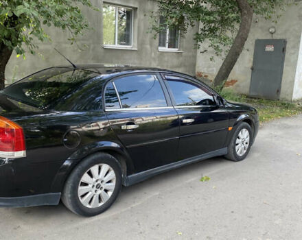 Черный Опель Вектра, объемом двигателя 2.2 л и пробегом 350 тыс. км за 4400 $, фото 5 на Automoto.ua