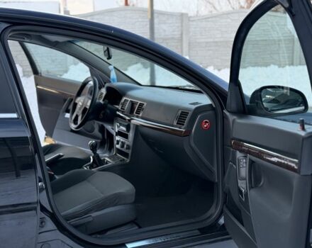 Чорний Опель Вектра, об'ємом двигуна 2.2 л та пробігом 222 тис. км за 3999 $, фото 20 на Automoto.ua