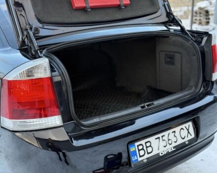 Чорний Опель Вектра, об'ємом двигуна 2.2 л та пробігом 222 тис. км за 3999 $, фото 23 на Automoto.ua