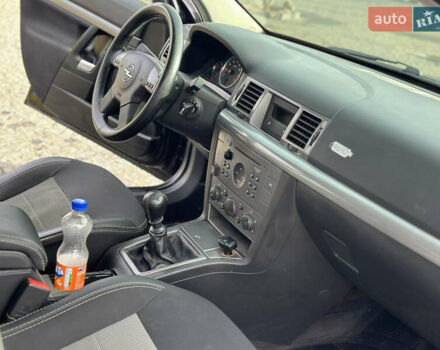 Черный Опель Вектра, объемом двигателя 1.8 л и пробегом 320 тыс. км за 2999 $, фото 21 на Automoto.ua