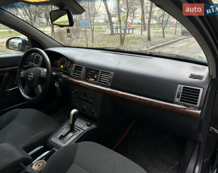 Черный Опель Вектра, объемом двигателя 2.2 л и пробегом 238 тыс. км за 3650 $, фото 17 на Automoto.ua