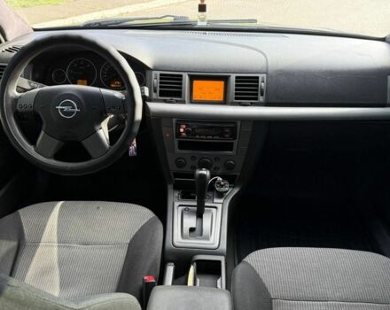 Черный Опель Вектра, объемом двигателя 2.2 л и пробегом 390 тыс. км за 4700 $, фото 5 на Automoto.ua
