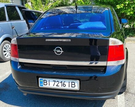 Черный Опель Вектра, объемом двигателя 2.2 л и пробегом 295 тыс. км за 4518 $, фото 2 на Automoto.ua