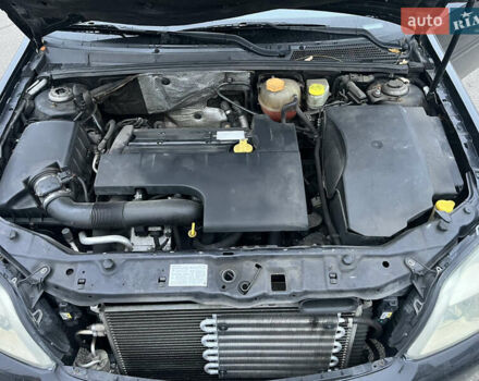 Чорний Опель Вектра, об'ємом двигуна 2.2 л та пробігом 333 тис. км за 3993 $, фото 16 на Automoto.ua