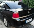 Черный Опель Вектра, объемом двигателя 2.2 л и пробегом 306 тыс. км за 3800 $, фото 4 на Automoto.ua