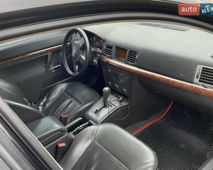 Черный Опель Вектра, объемом двигателя 2.2 л и пробегом 333 тыс. км за 3800 $, фото 5 на Automoto.ua