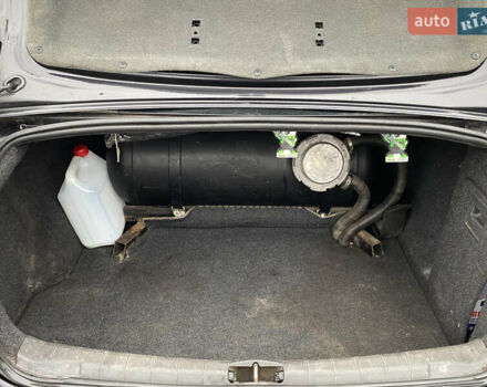 Черный Опель Вектра, объемом двигателя 2.2 л и пробегом 333 тыс. км за 3800 $, фото 10 на Automoto.ua