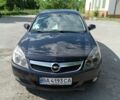 Черный Опель Вектра, объемом двигателя 1.6 л и пробегом 280 тыс. км за 4100 $, фото 1 на Automoto.ua
