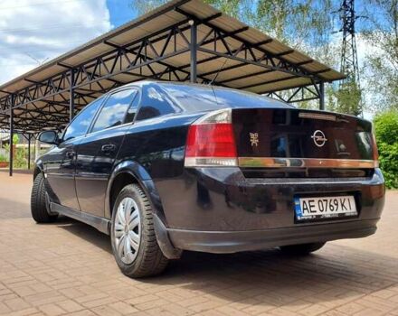 Черный Опель Вектра, объемом двигателя 2.2 л и пробегом 156 тыс. км за 4300 $, фото 5 на Automoto.ua