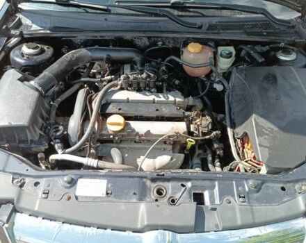 Черный Опель Вектра, объемом двигателя 1.6 л и пробегом 283 тыс. км за 3300 $, фото 7 на Automoto.ua