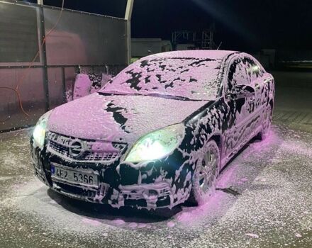 Черный Опель Вектра, объемом двигателя 1.9 л и пробегом 250 тыс. км за 1999 $, фото 5 на Automoto.ua