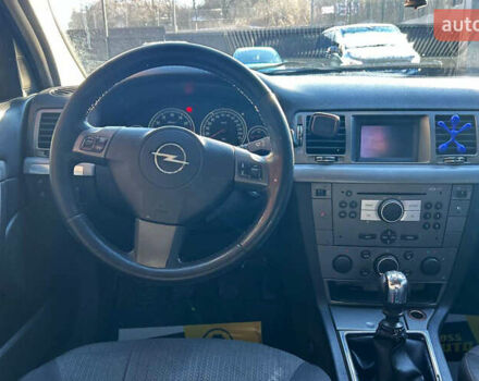 Черный Опель Вектра, объемом двигателя 2.2 л и пробегом 230 тыс. км за 3800 $, фото 16 на Automoto.ua