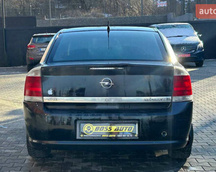 Черный Опель Вектра, объемом двигателя 2.2 л и пробегом 230 тыс. км за 3800 $, фото 4 на Automoto.ua