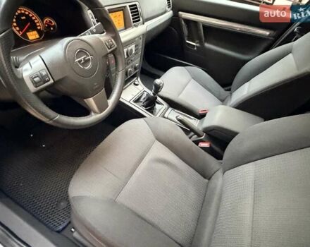 Чорний Опель Вектра, об'ємом двигуна 2.2 л та пробігом 89 тис. км за 8300 $, фото 22 на Automoto.ua