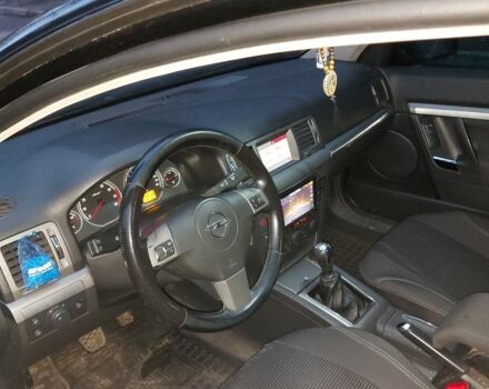 Черный Опель Вектра, объемом двигателя 2.2 л и пробегом 285 тыс. км за 4100 $, фото 1 на Automoto.ua