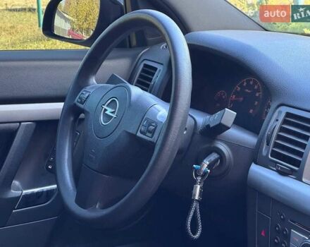 Черный Опель Вектра, объемом двигателя 2.2 л и пробегом 209 тыс. км за 4750 $, фото 8 на Automoto.ua