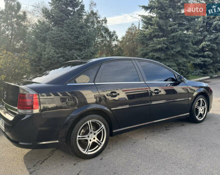 Черный Опель Вектра, объемом двигателя 1.9 л и пробегом 280 тыс. км за 5400 $, фото 4 на Automoto.ua