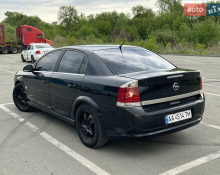 Черный Опель Вектра, объемом двигателя 2.21 л и пробегом 399 тыс. км за 4999 $, фото 4 на Automoto.ua