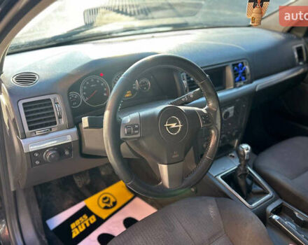 Черный Опель Вектра, объемом двигателя 2.2 л и пробегом 230 тыс. км за 3800 $, фото 7 на Automoto.ua