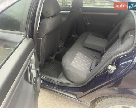 Черный Опель Вектра, объемом двигателя 2.2 л и пробегом 220 тыс. км за 3900 $, фото 6 на Automoto.ua