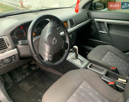 Черный Опель Вектра, объемом двигателя 2.2 л и пробегом 224 тыс. км за 4000 $, фото 5 на Automoto.ua