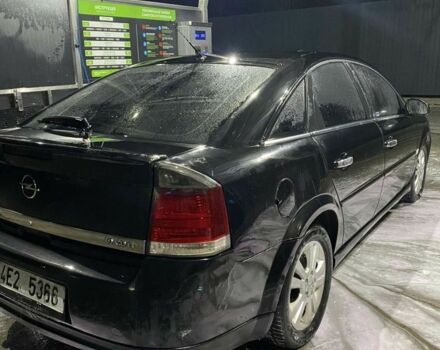 Черный Опель Вектра, объемом двигателя 1.9 л и пробегом 250 тыс. км за 1999 $, фото 4 на Automoto.ua