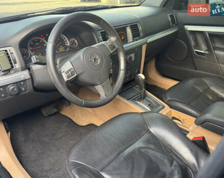 Черный Опель Вектра, объемом двигателя 1.9 л и пробегом 280 тыс. км за 5400 $, фото 9 на Automoto.ua