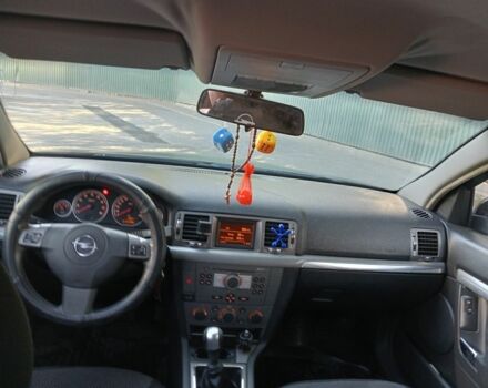 Опель Вектра 2006 у Тернополі на Automoto.ua Чорний Опель Вектра, об'ємом двигуна 1 л та пробігом 230 тис. км за 4450 $, фото 5 на Automoto.ua