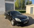 Черный Опель Вектра, объемом двигателя 1.9 л и пробегом 300 тыс. км за 2800 $, фото 1 на Automoto.ua