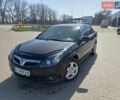 Черный Опель Вектра, объемом двигателя 2.2 л и пробегом 300 тыс. км за 6100 $, фото 1 на Automoto.ua