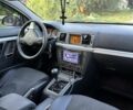 Черный Опель Вектра, объемом двигателя 1.8 л и пробегом 300 тыс. км за 5599 $, фото 11 на Automoto.ua