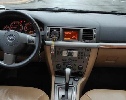Черный Опель Вектра, объемом двигателя 2.2 л и пробегом 182 тыс. км за 5500 $, фото 12 на Automoto.ua