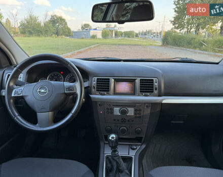 Черный Опель Вектра, объемом двигателя 2.2 л и пробегом 148 тыс. км за 5500 $, фото 19 на Automoto.ua