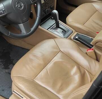 Черный Опель Вектра, объемом двигателя 2.2 л и пробегом 182 тыс. км за 5500 $, фото 14 на Automoto.ua