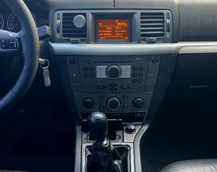 Чорний Опель Вектра, об'ємом двигуна 2.2 л та пробігом 221 тис. км за 5500 $, фото 6 на Automoto.ua