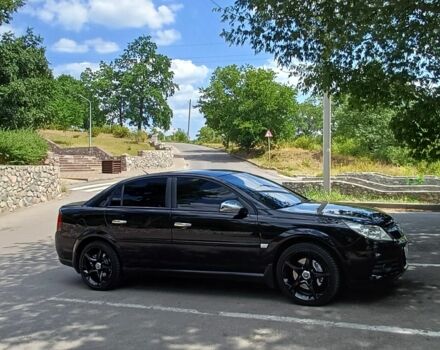 Черный Опель Вектра, объемом двигателя 2.8 л и пробегом 250 тыс. км за 5999 $, фото 1 на Automoto.ua