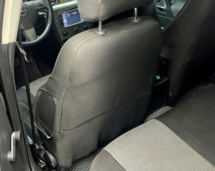 Черный Опель Вектра, объемом двигателя 1.8 л и пробегом 320 тыс. км за 5300 $, фото 6 на Automoto.ua