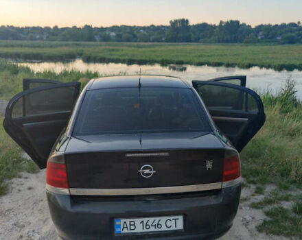 Черный Опель Вектра, объемом двигателя 2.2 л и пробегом 210 тыс. км за 4500 $, фото 3 на Automoto.ua