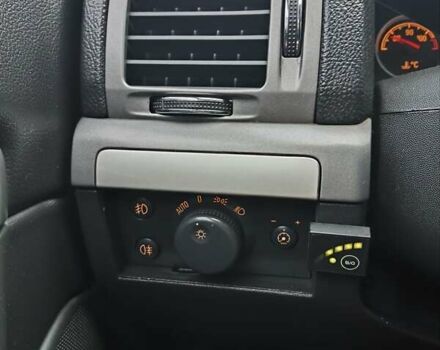 Черный Опель Вектра, объемом двигателя 2.2 л и пробегом 238 тыс. км за 6100 $, фото 12 на Automoto.ua