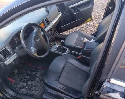 Чорний Опель Вектра, об'ємом двигуна 2 л та пробігом 280 тис. км за 5700 $, фото 3 на Automoto.ua