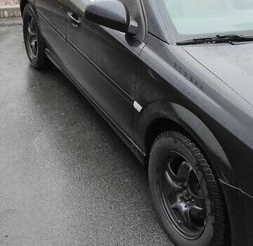 Черный Опель Вектра, объемом двигателя 2.2 л и пробегом 182 тыс. км за 5500 $, фото 2 на Automoto.ua